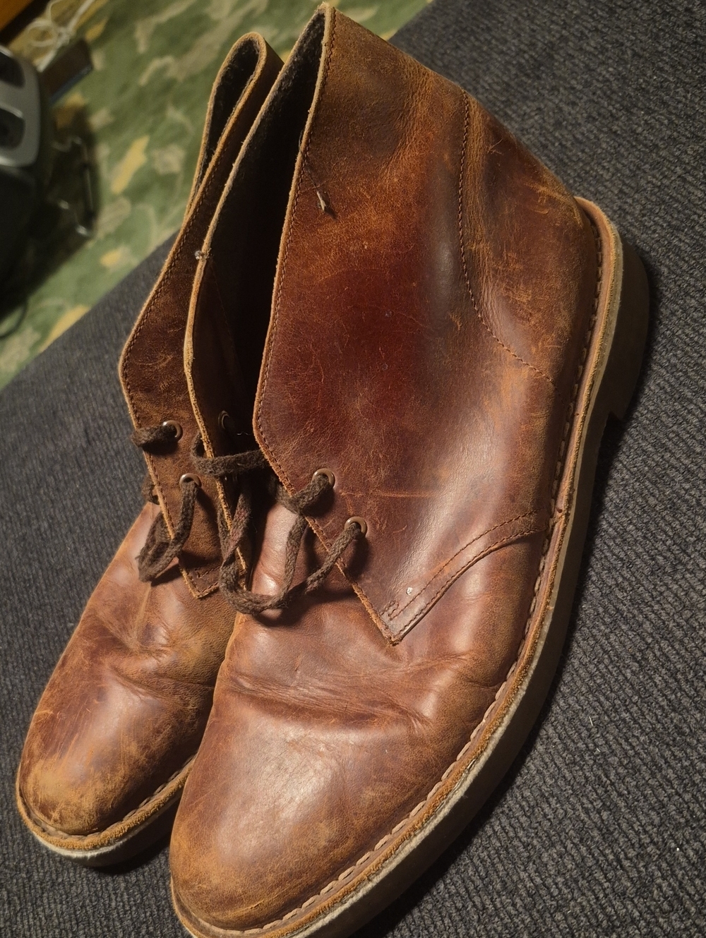 Clarks Men's Brown Leather Chukka Boots